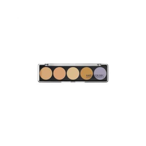 Elige el corrector adecuado para cubrir tus ojeras como toda una experta