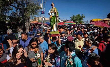 Devotos de San Judas Tadeo abarrotan la Iglesia de San Hipólito