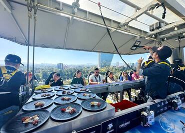Dinner in the Sky: así es la experiencia de comer en las alturas