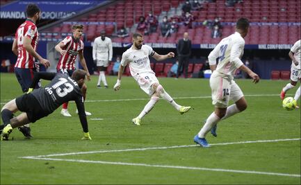 Benzema rescata al Real Madrid en el empate ante el Atlético de Madrid