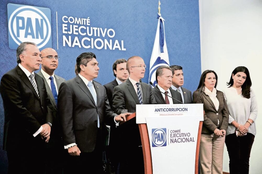 Según los estatutos del partido, los militantes de Acción Nacional elegirán mediante el voto al candidato a la presidencia (ARCHIVO EL UNIVERSAL)