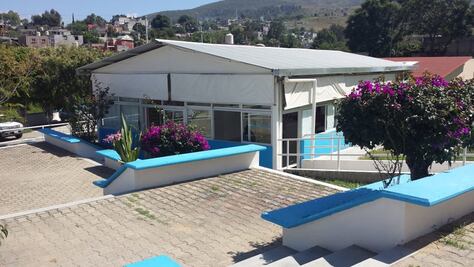 Mujer da a luz en la vía pública en Oaxaca