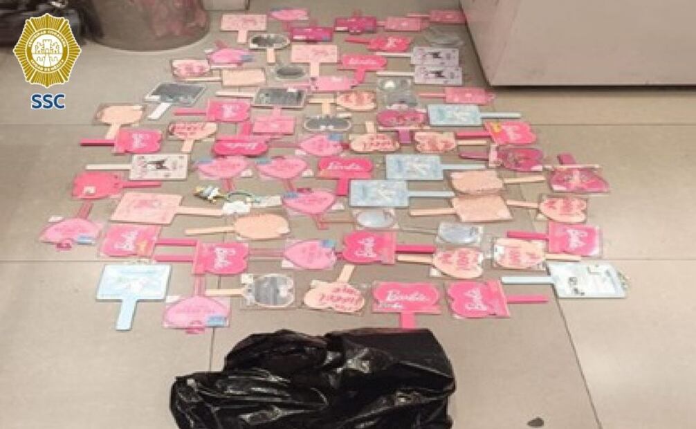 Detienen a mujer que presuntamente robó 70 espejos y mordió a empleado para intentar escapar.
Foto: Especial.