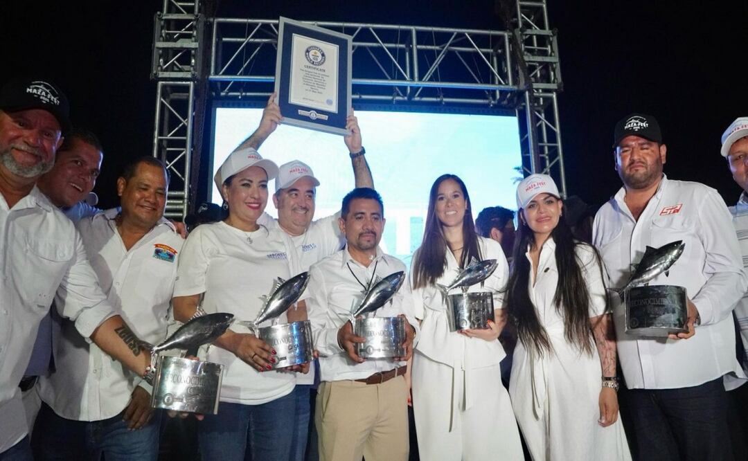 Mazatlán rompe Récord Guinness; un kilómetro de sashimi pone en alto la cocina sinaloense. Foto: Especial