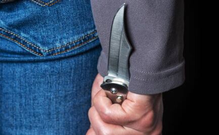 Alumno de 14 años apuñala a maestra en Francia; descubren admiración a Hitler y las armas