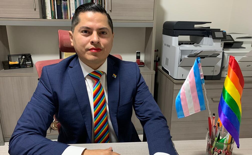 Jesús Ociel Baena llevó su lucha por la comunidad LGBT+ a redes sociales. Foto: Twitter @ocielbaena