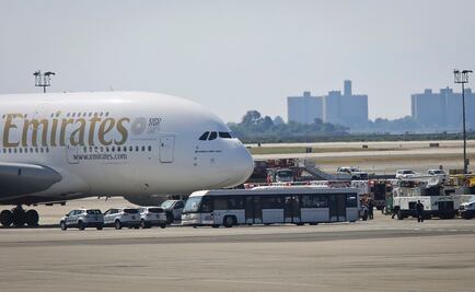 Ponen en cuarentena avión en Nueva York por pasajeros enfermos