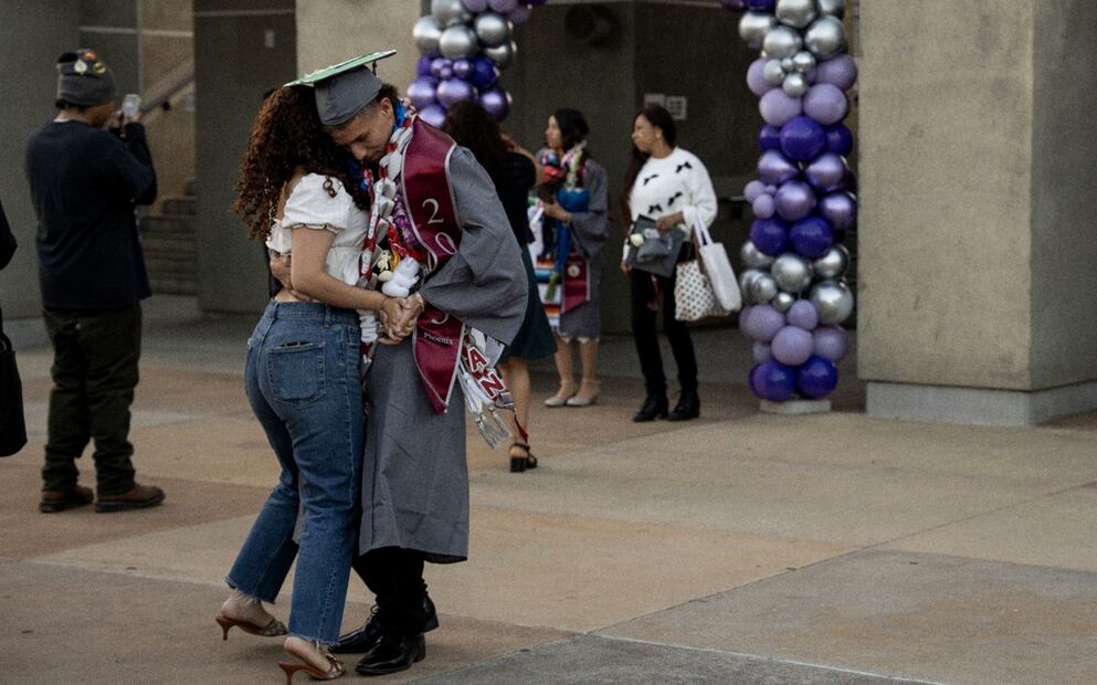 Día de graduación de la escuela Linda Esperanza Márquez High School en Huntington Park, Los Ángeles, California, el 10 de junio 2025. Foto: Aimee Melo/EL UNIVERSAL