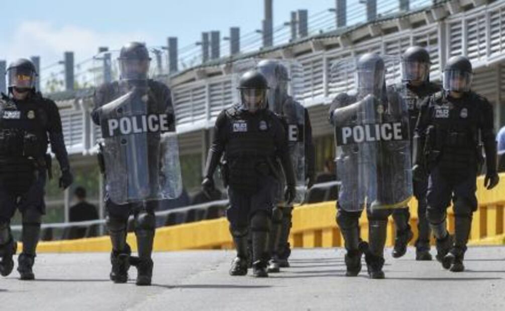 Milicianos civiles de EU ofrecen ayuda para frenar a migrantes en frontera