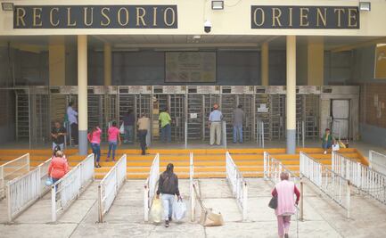 Dictan prisión preventiva a 9 custodios señalados por fuga en Reclusorio Sur