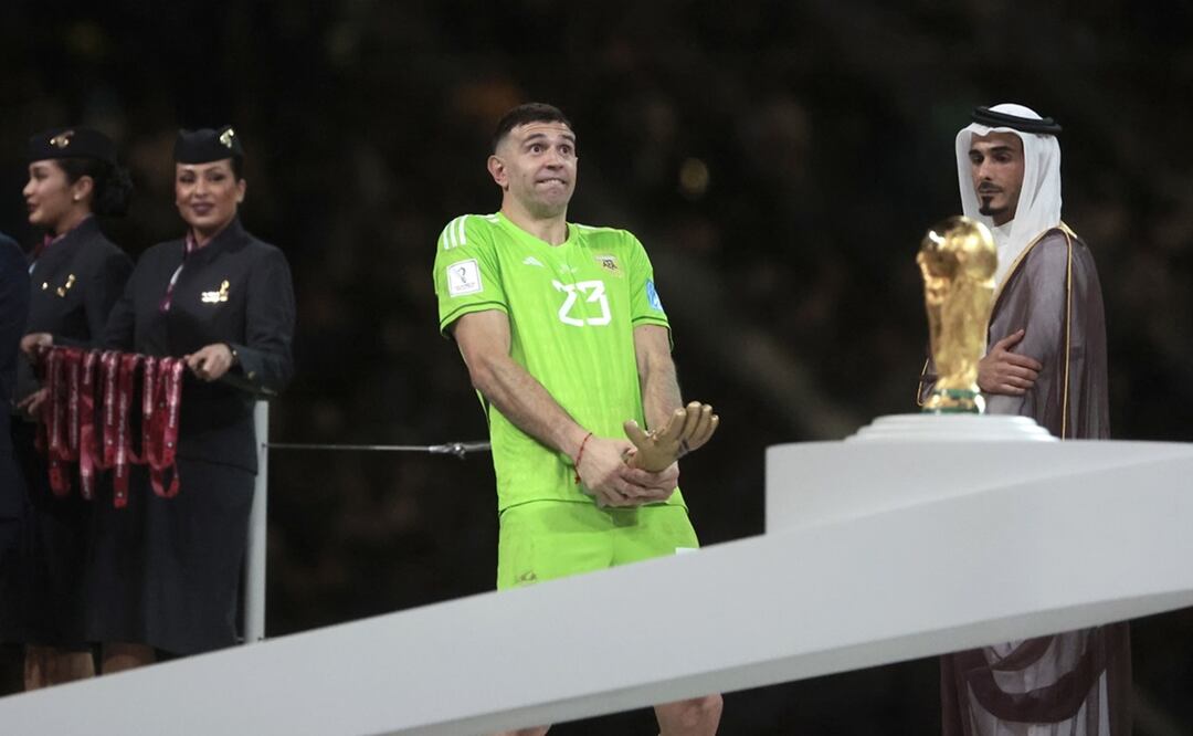 Dibu Martínez en la entrega del Guante de Oro / Foto: EFE