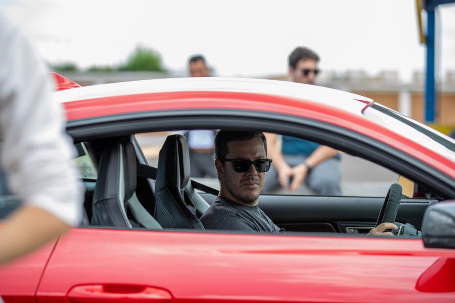Nicolas Bachechi al volante del Shelby GT500.
Fotos: Edgar Silva Fuentes S. y Esteban Torreblanca. El Universal