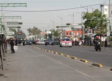 Retiran puestos ambulantes que invadían arroyo vehicular en Tepito