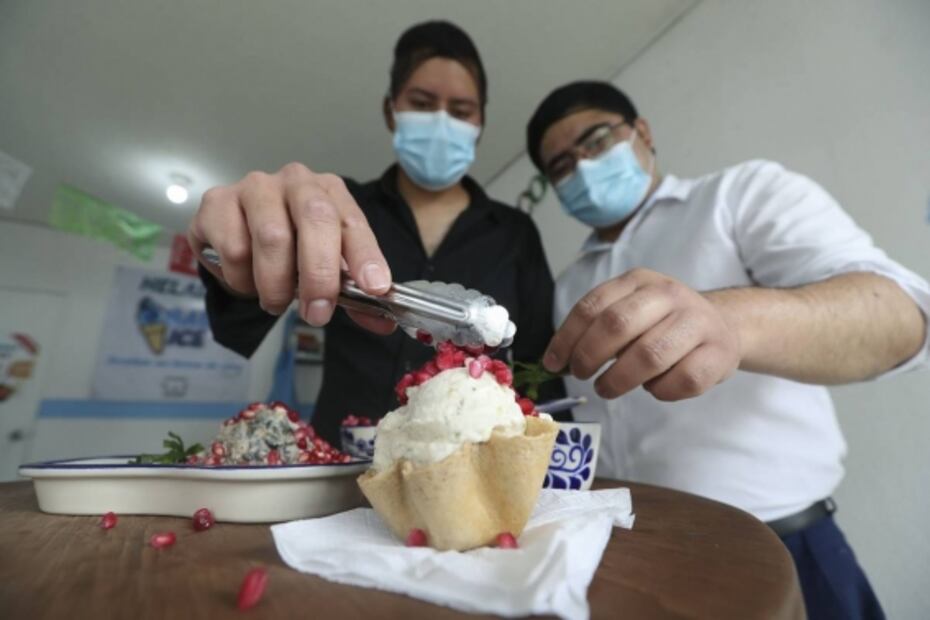 En Toluca, lanzan helado de Chile en Nogada