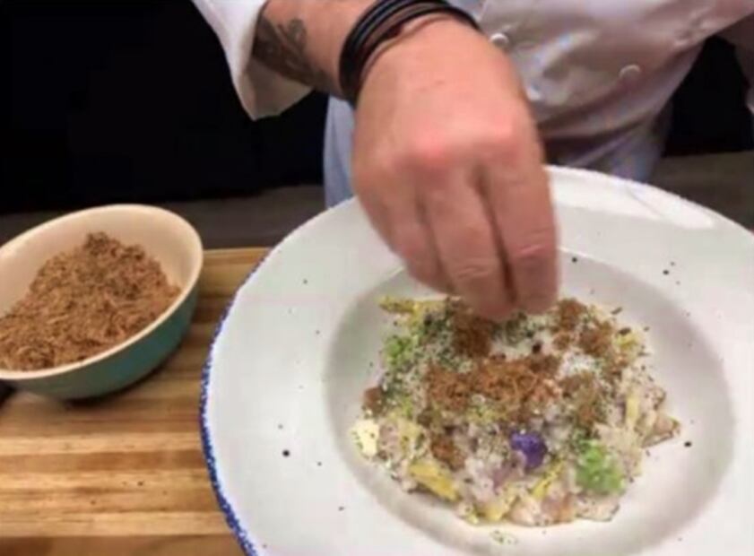 Prepara un arroz cremoso con Aquiles Chávez