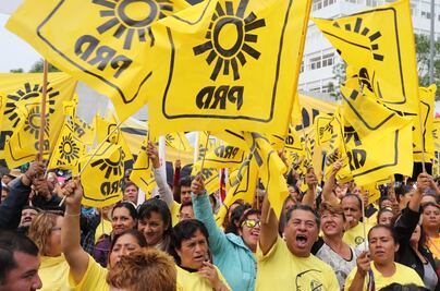 Aniversario del PRD: 28 años de sangrías