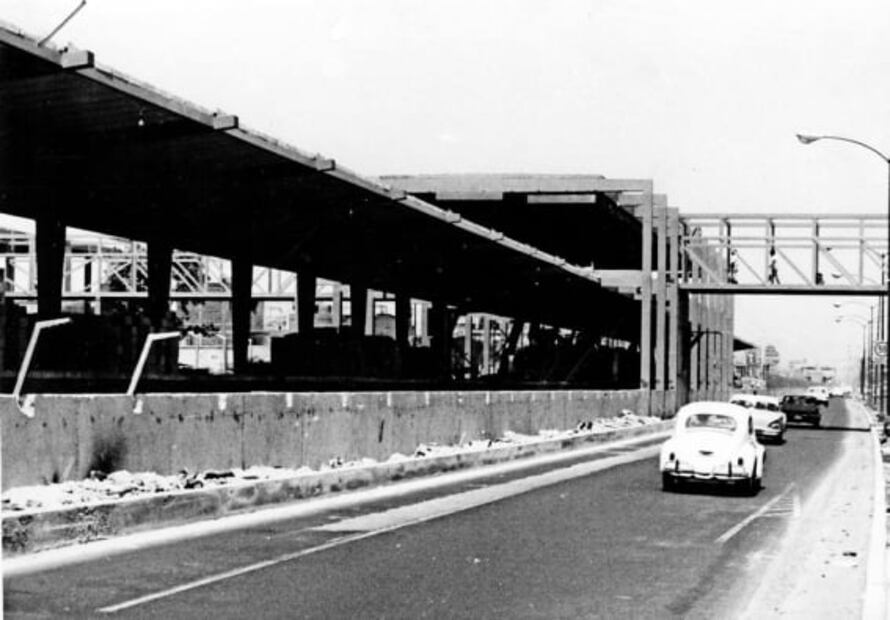 Cinco décadas de continua construcción