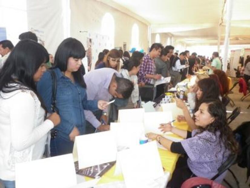 Realizan feria del empleo en FES Cuautitlán