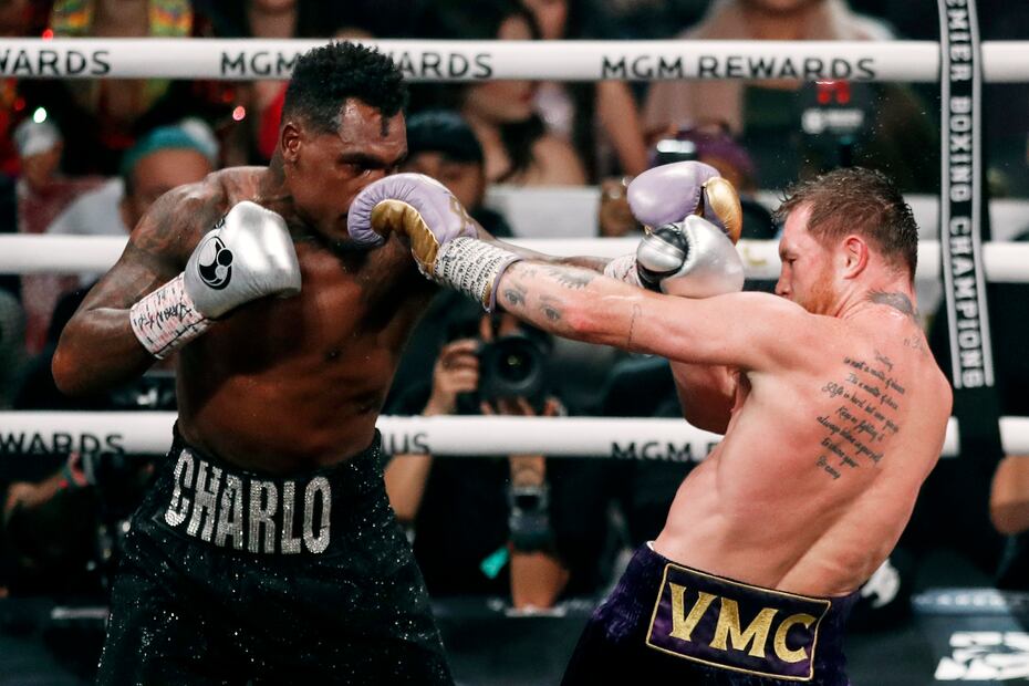 Canelo Álvarez vs Jermell Charlo - Foto: EFE