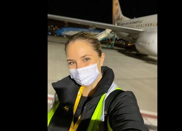Aerolínea discrimina a azafata por su peso; consigue trabajo en Flybondi