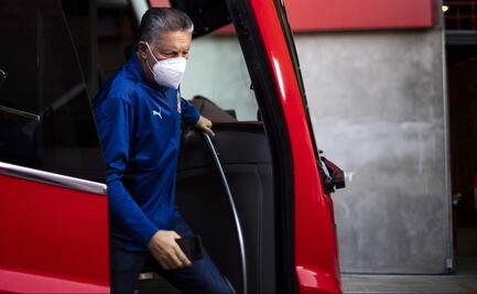 Ricardo Peláez empieza a pensar en irse de las Chivas