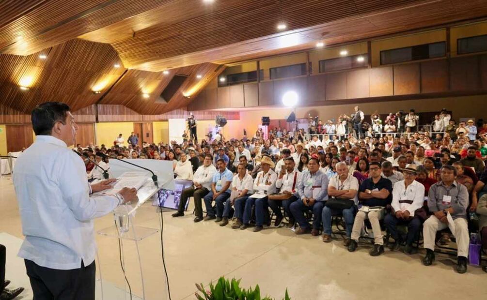 Desde el Centro Cultural y de Convenciones de Oaxaca (CCCO), el Mandatario estatal celebró este foro de diálogo 1 de febrero. Foto: Especial