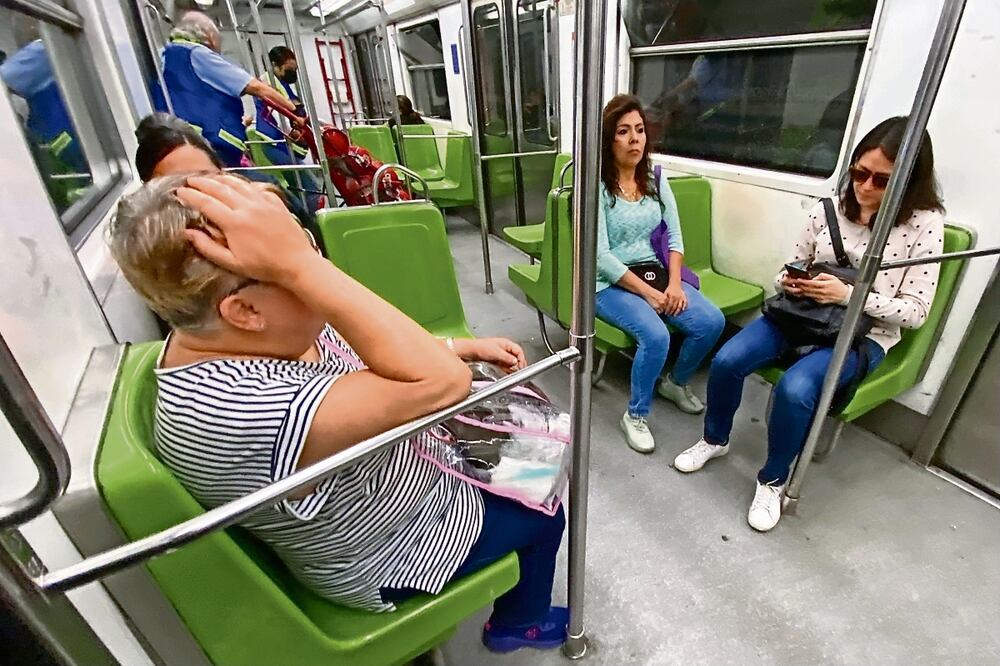 En un recorrido se constató el bamboleo que realiza el tren entre las estaciones Potrero y Deportivo 18 de Marzo. Foto: Berenice Fregoso / El universal