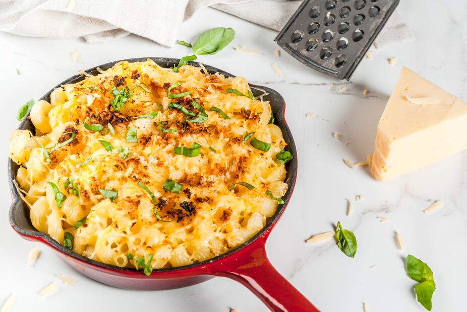 Los macarrones con queso son una comida versátil y fácil de preparar. Foto: iStock