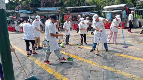 Alcaldía Benito Juárez y comerciantes en vía pública realizan jornada de limpieza en inmediaciones del Metro San Antonio