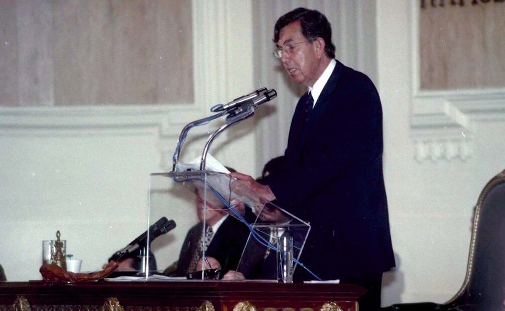 Cuauhtémoc Cárdenas fue Jefe de Gobierno entre 1998 y 2000. Su llegada al Gobierno de la Ciudad de México impulso a asociaciones en favor de la legalización del aborto para exigir cambios en el Código Penal del D.F. 18 de septiembre de 1998. Foto: Jorge Soto/ Archivo El Universal.