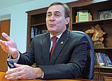 Perfilan a Castañón como próximo presidente del CCE