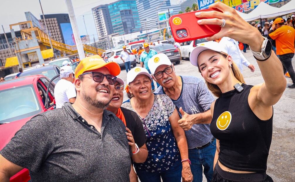 Mariana Rodríguez propone Centros de Bienestar para perros y gatos. Foto: Especial