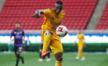 Julián Quiñones no da señales de querer naturalizarse