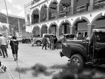 Hijos de exedil, entre las víctimas de enfrentamiento en palacio municipal de Amoltepec, Oaxaca