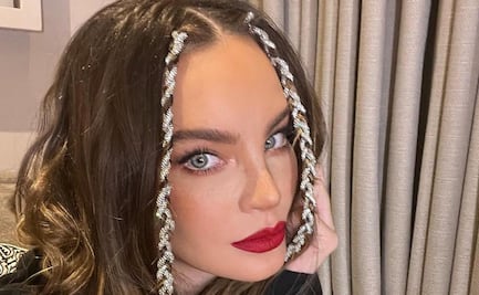 Belinda luce sensual vestido rojo con hombros descubiertos