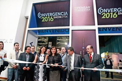 Pequeñas empresas de TV de cable buscan ofrecer internet 