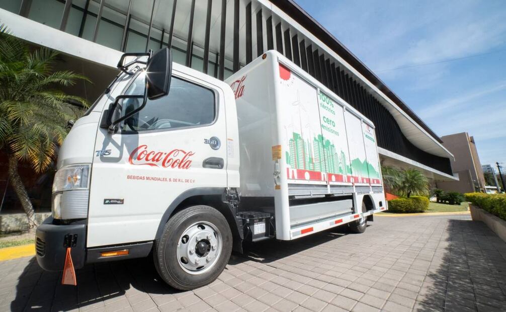 La embotelladora Arca Continental, anticipa un aumento de entre 8 y 10% en los precios de sus productos. (23/10/25) Foto: Especial