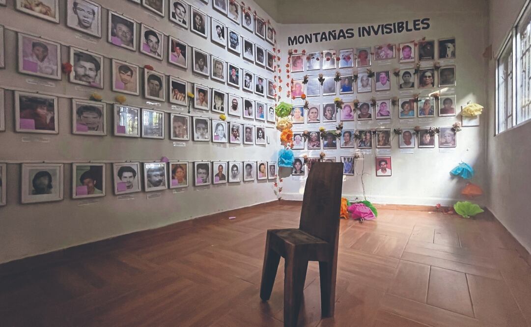 La Silla Vacía está conformado por dos cuartos repletos de imágenes de personas desaparecidas. Fotos: de Arturo de Dios Palma