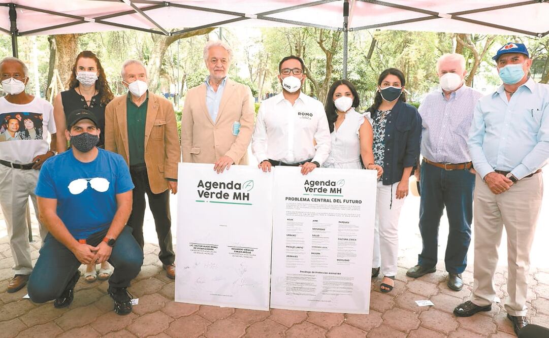 Eduardo Farah (izq.) y Víctor Romo (der.) suscribieron la “Agenda Verde MH” en el parque Reforma Social. Foto: ESPECIAL