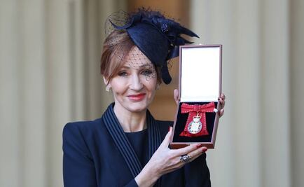 J.K. Rowling ingresa en la Orden de los Compañeros de Honor