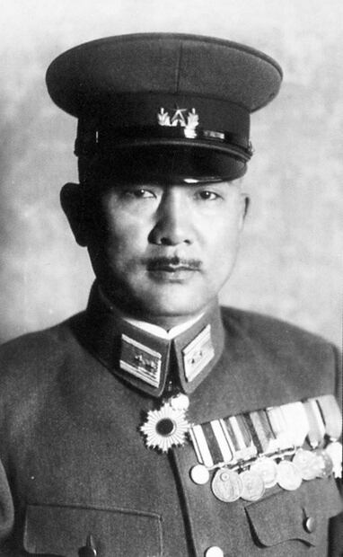 Retrato del general del entonces Imperio del Japón, Tadamichi Kuribayashi, quien además de planear la defensa de Iwo Jima lideró en persona el combate hasta el final. Tomado de Wikimedia Commons.