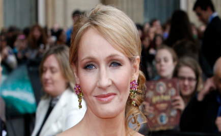 6 veces que J. K. Rowling hizo magia con su estilo fashionista