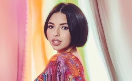 Ángela Aguilar se muestra sin maquillaje y luce una piel radiante