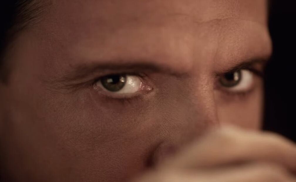 Luis  Miguel en comercial de famosa marca de tequila.