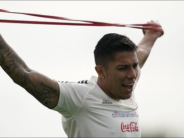 Carlos Salcedo, el futbolista de los escándalos