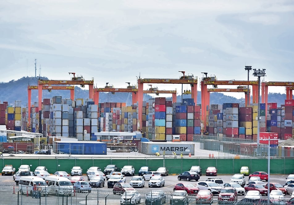 Exportaciones mexicanas tienen un retroceso anual de 1.0%. Foto: Archivo El Universal