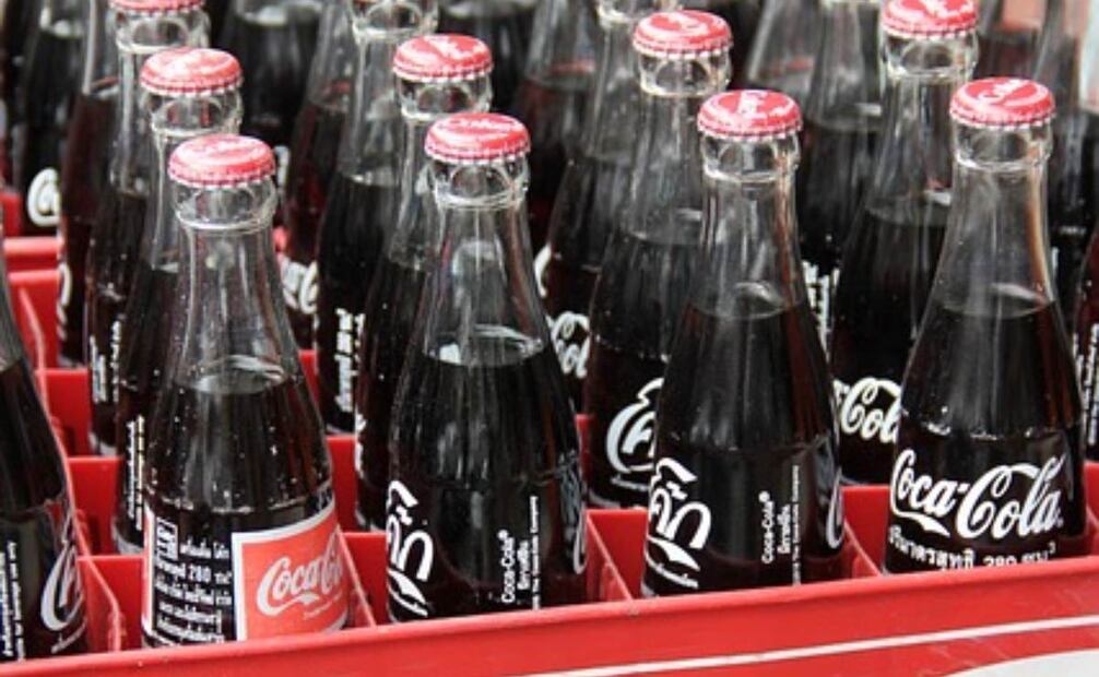 Coca-Cola resaltó que durante el tercer trimestre del año sus ventas netas ascendieron a 69 mil 601 millones de pesos. Foto: Pixabay