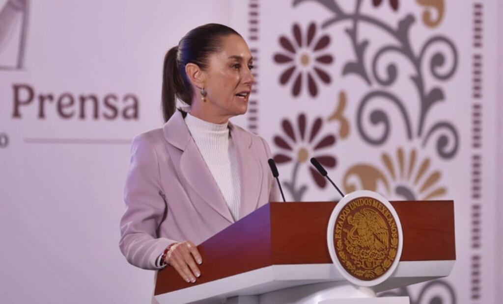 Sheinbaum Pardo también refirió que su gobierno no caerá en provocaciones: “Pretenden que nosotros digamos ´juicio político` o traición a la patria, no lo vamos a hacer porque no somos un gobierno autoritario". Foto: Gabriel Pano/EL UNIVERSAL