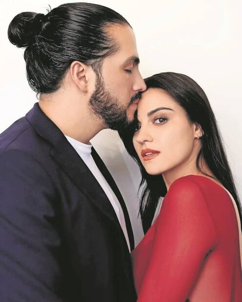 Maite Perroni celebra boda y no de telenovela