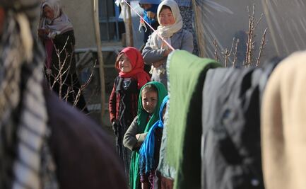 Talibanes fuerzan a afganas divorciadas a volver con maridos maltratadores